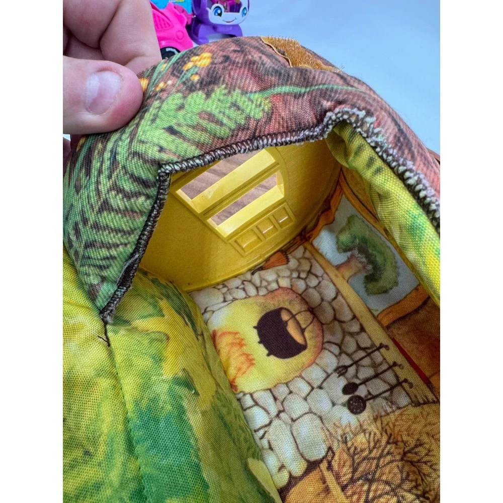 VTG 1979 Fisher Price Woodsey Squirrel Family Log House Playset